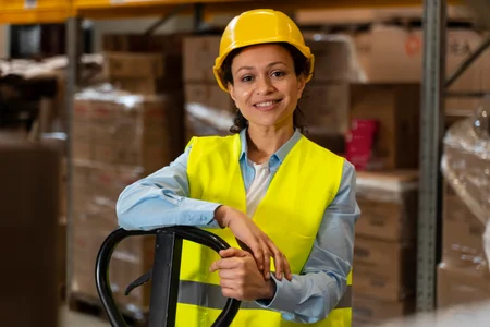 Logística + Extensão em Empreendedorismo